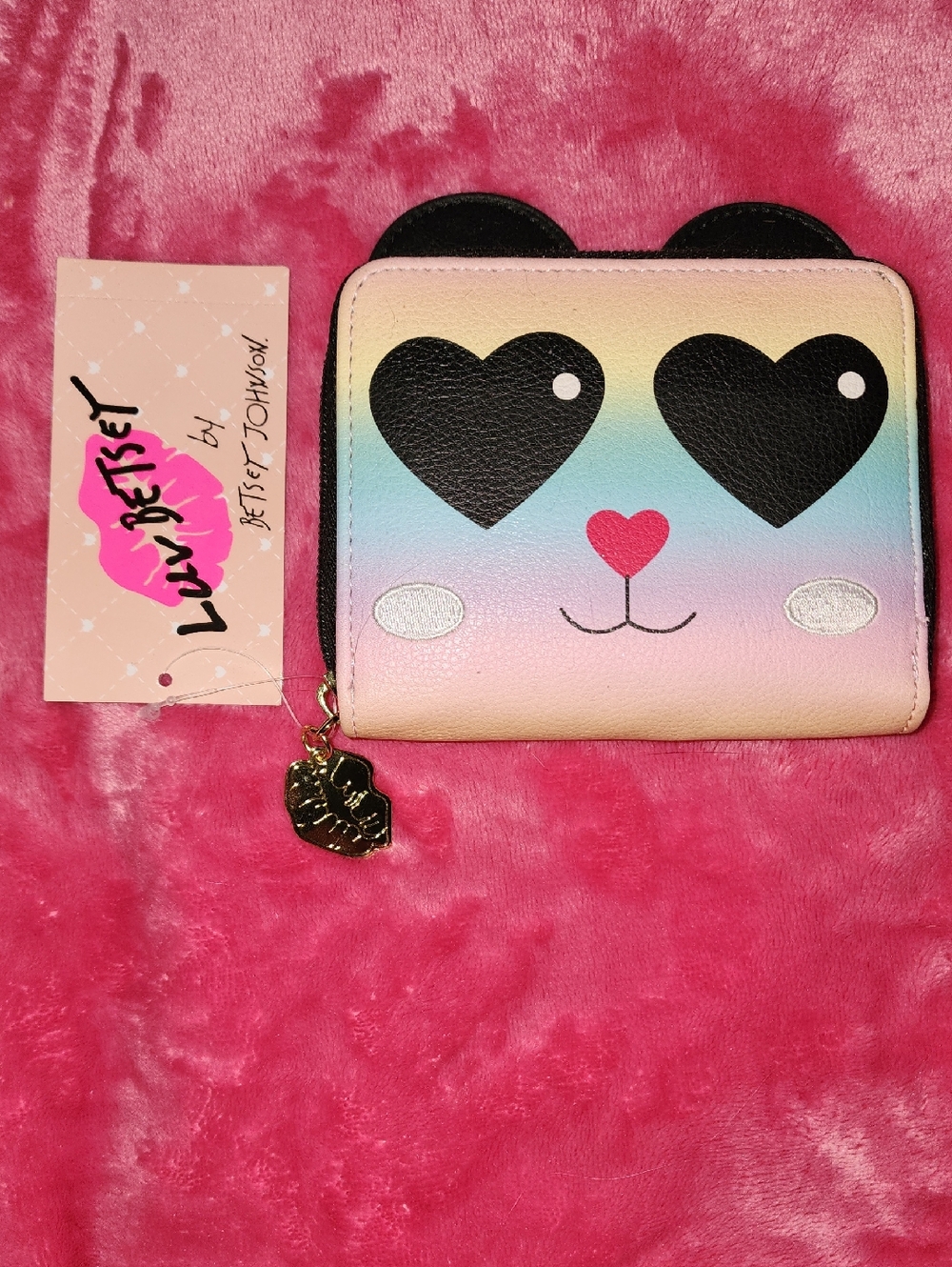 NWT BETSEY  JOHNSON🌈Rainbow ❤️Heart Panda Zip Wallet / Cash/ Card Slot/ Change❤